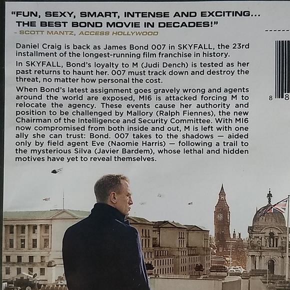 Skyfall, Daniel Craig as 007, DVD - Picture 3 of 10